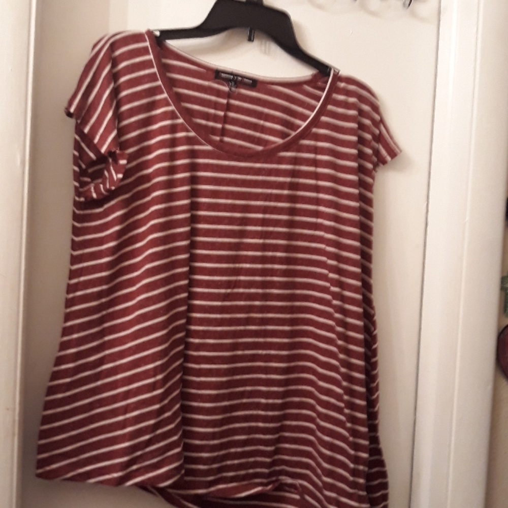 Maroon and white striped t-shirt